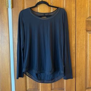 Lululemon Mix and Mesh Black long sleeve shirt Size 10.